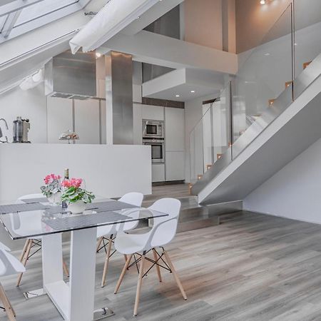 Luxury Apartment In Centre Praag Buitenkant foto