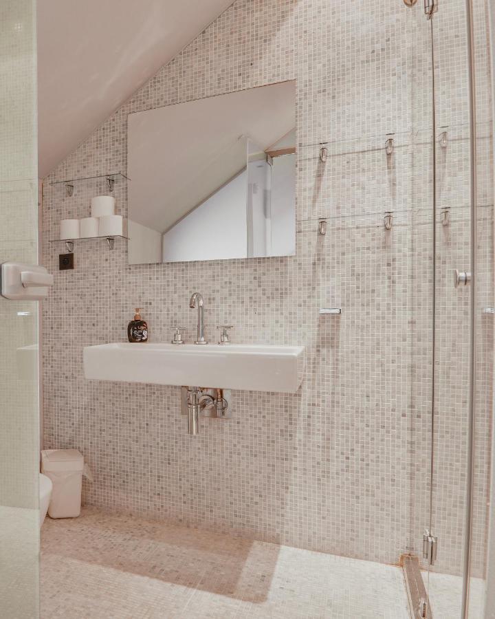 Luxury Apartment In Centre Praag Buitenkant foto