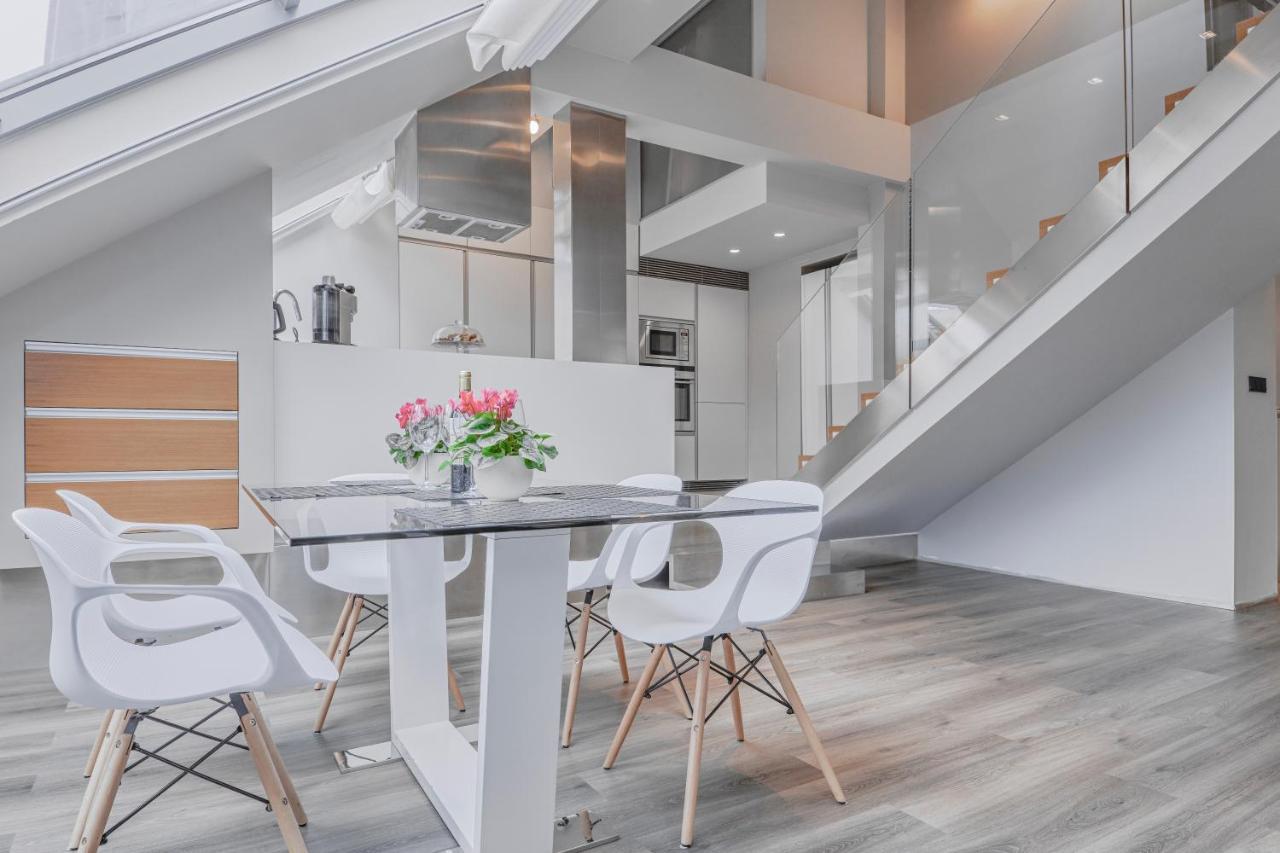 Luxury Apartment In Centre Praag Buitenkant foto